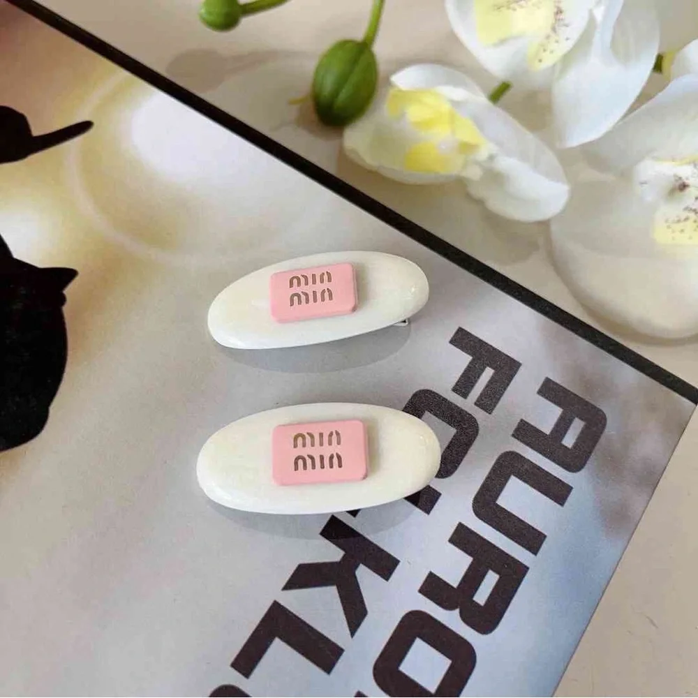 Miu Miu Women's Hair Clip - Picture 4 of 6